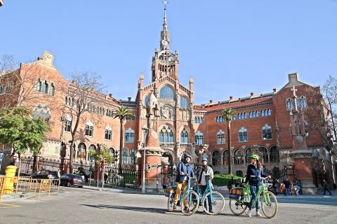 Barcelona: tour en bicicleta eléctrica por la ruta de GaudíTour en francés