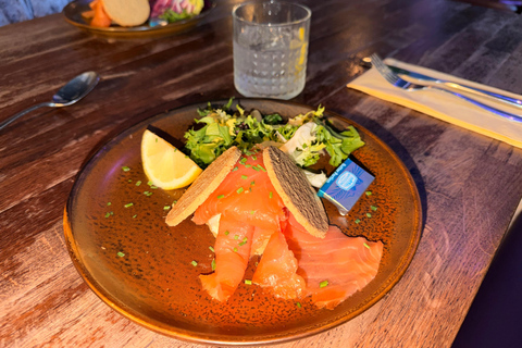 Glasgow: Scottish Food Tasting Experience with Drinks