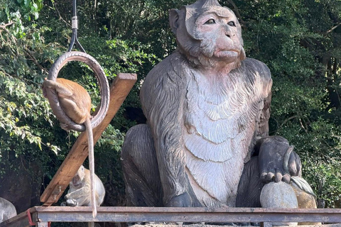 Khao Sok Lake Raft house, Temple & Wildlife Spotting w/Lunch