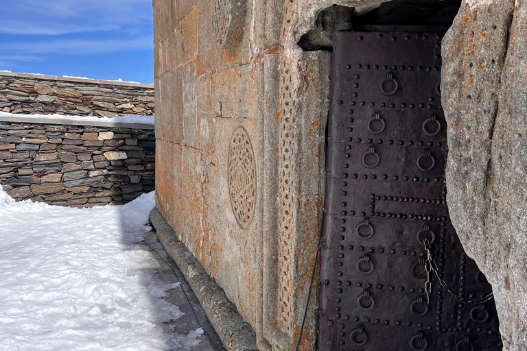 From Tbilisi: Kazbegi Day Trip with Ananuri & Gudauri