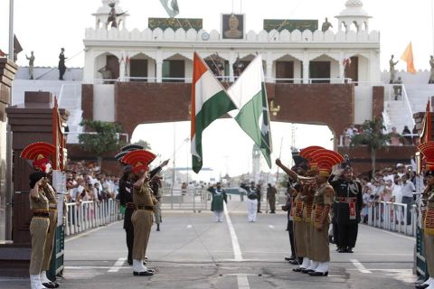 Indo-Pak Beating Retreat Ceremony at Wagah Border & Dinner