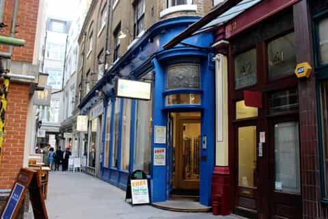 London: Harry Potter & Fantastic Beasts with Platform 9 ¾