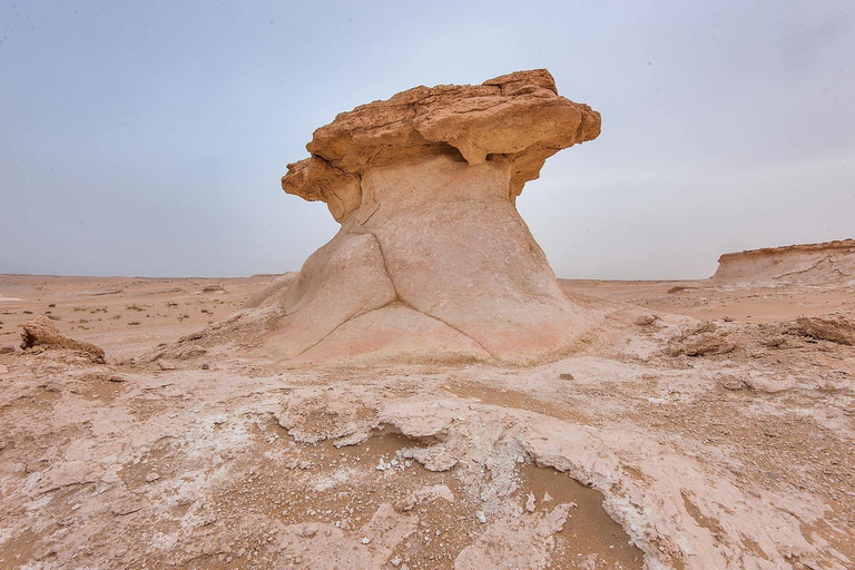 Doha: Westkatar Richard Serra Skulptur, Mushroom Rock Tour