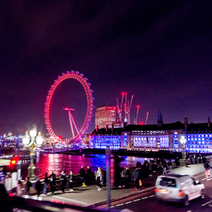 London: Nacht-Sightseeingtour mit offenem Dach und Live-Guide