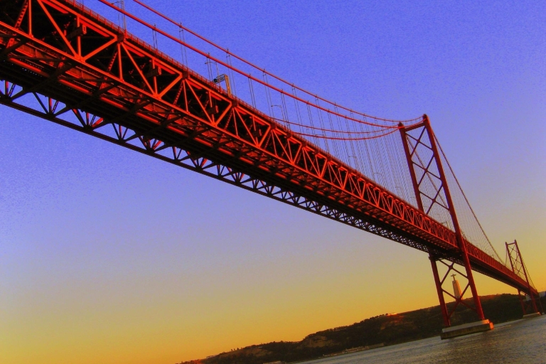 Lizbona: 48-godzinny bilet autobusowy wskakuj / wyskakuj i rejs po rzeceZamkowa linia autobusowa i rejs po rzece