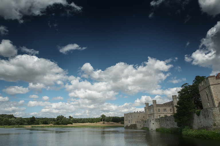 Leeds Castle, Canterbury, Dover & Greenwich Boat Ride Tour in Spanish - All Entries without River Cruise