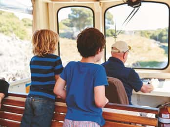 From Perth: Rottnest Island Grand Island Day Tour with Lunch