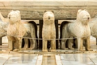 De Sevilla, viaje de día de Granada con Alhambra y Albaicín - Housity