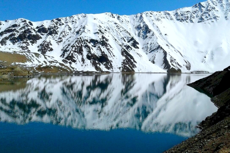Lagune de jour des Andes : Embalse El Yeso Tour depuis SantiagoVisite de Cajón del Maipo et Embalse El Yeso depuis Santiago