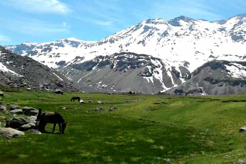 From Santiago: Cajón del Maipo and Volcán San José Hike 8K