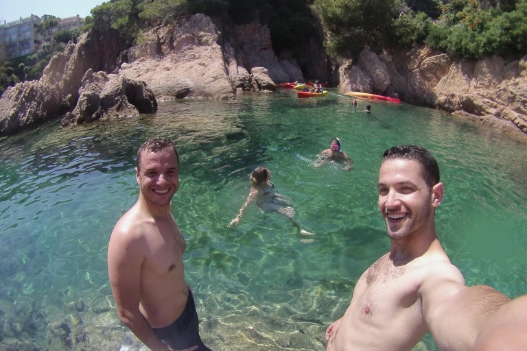 Z Barcelony: jednodniowa wycieczka kajakiem i snorkelingiem na Costa Brava