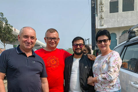 Agra: Taj Mahal with Mausoleum Skip-The-Line Tickets