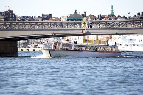 Stockholm Hop-On Hop-Off Sightseeing Boat: 24/72-Hour