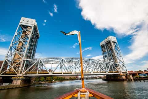 Around Manhattan: Official NYC Architecture Cruise