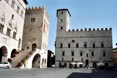 Todi: tour privato a piedi di 2 ore