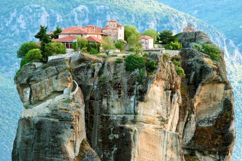 Private 2-Day Tour to Delphi & Meteora from Athens