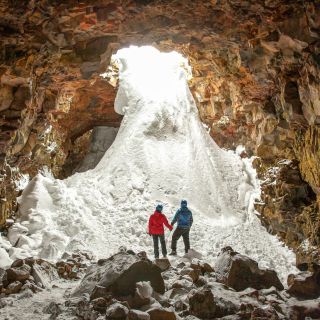 Tunel lawowy Raufarhólshellir: wyprawa pod ziemię