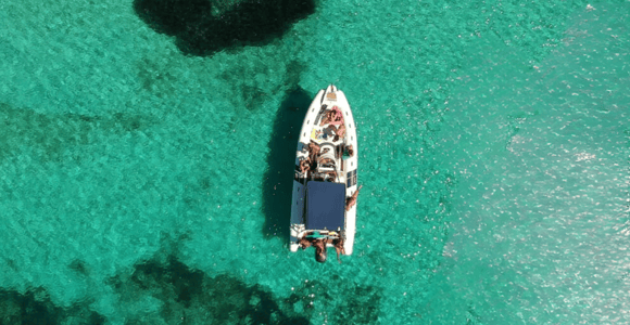Tour in Barca Isole Egadi: Favignana und Levanzo mit Mittagessen