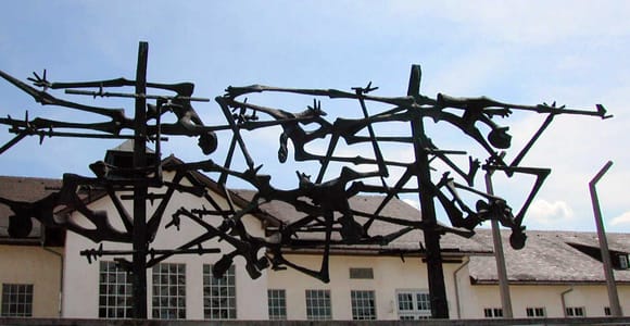 Private Dachau Memorial Site Tour ab München