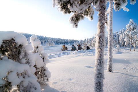 Snowmobile tour in Rovaniemi Lapland in small group