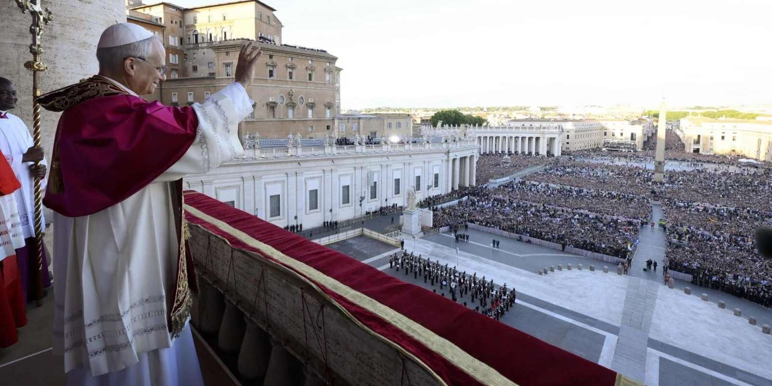 Rome: Escorted Papal Audience Experience with Entry Ticket