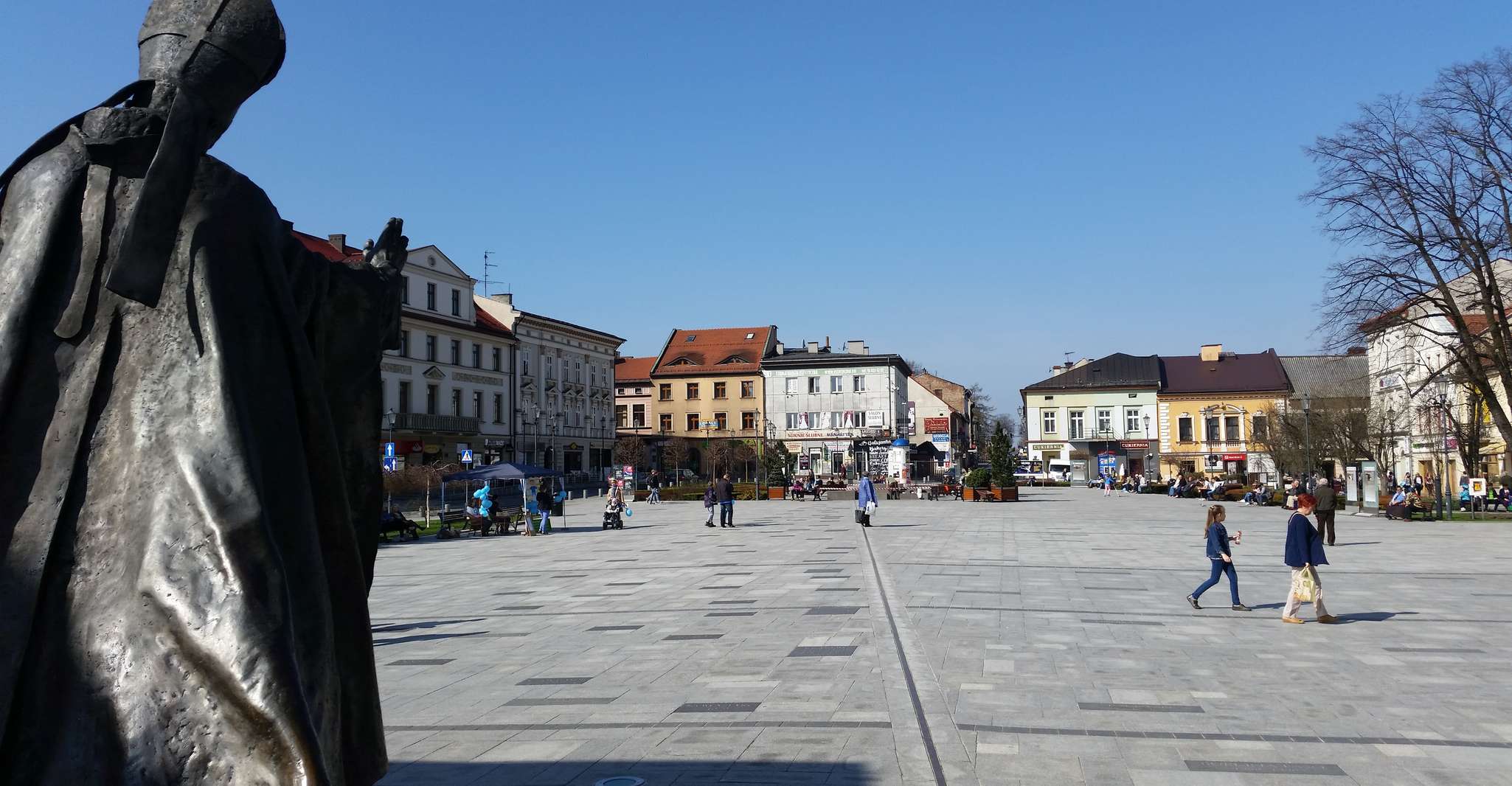 From Krakow, Full-Day Wadowice & Czestochowa Tour - Housity