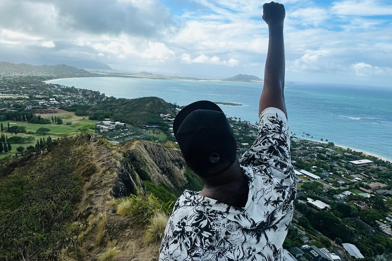 Honolulu: Diamond Head Hike with Transfers