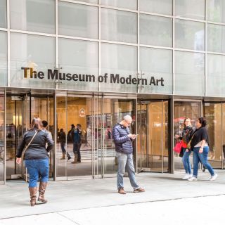Нью-Йорк: музей современного искусства (MoMA) ко времени