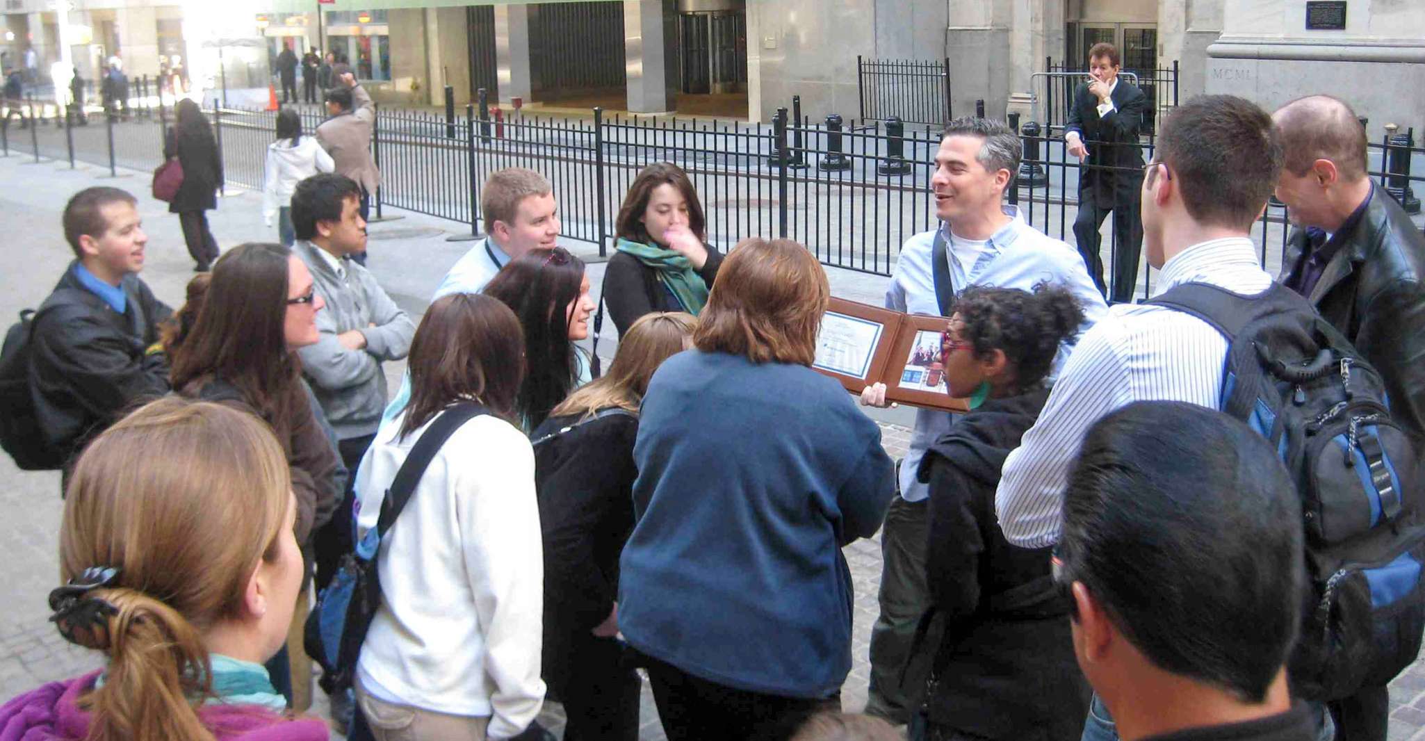 Wall Street Insider Tour - Housity