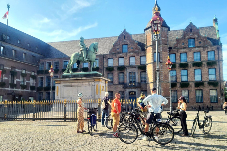 Düsseldorf: 3-Hour Guided Highlights Bike Tour Düsseldorf Highlights: 3-Hour Guided Bicycle Tour in a Mixed Group
