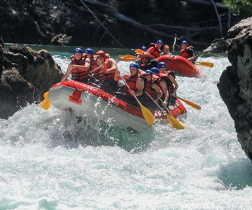 Bariloche: escursione di rafting sul fiume Manso fino al confine con il Cile