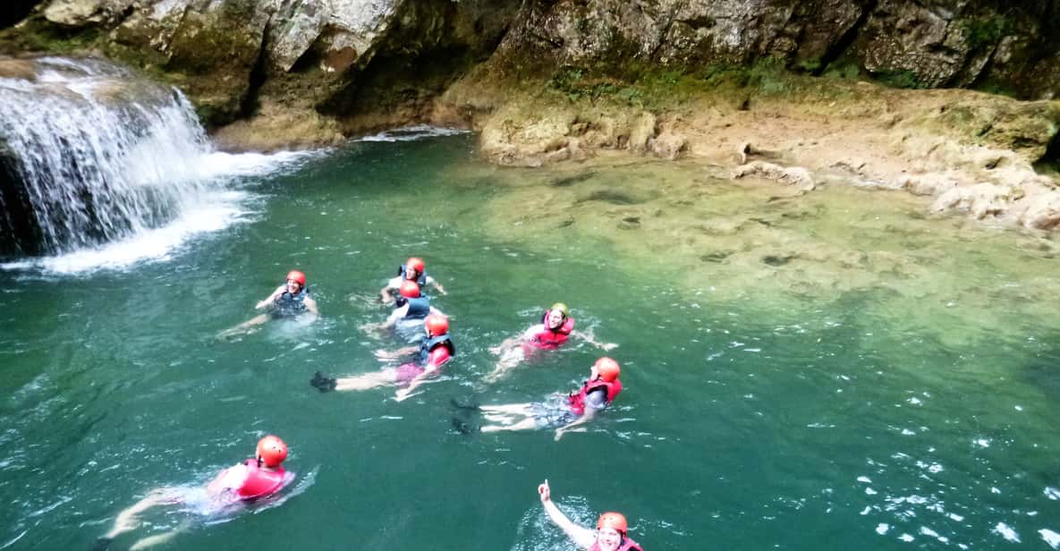 Slunj: Kayaking on the Upper River Mreznica