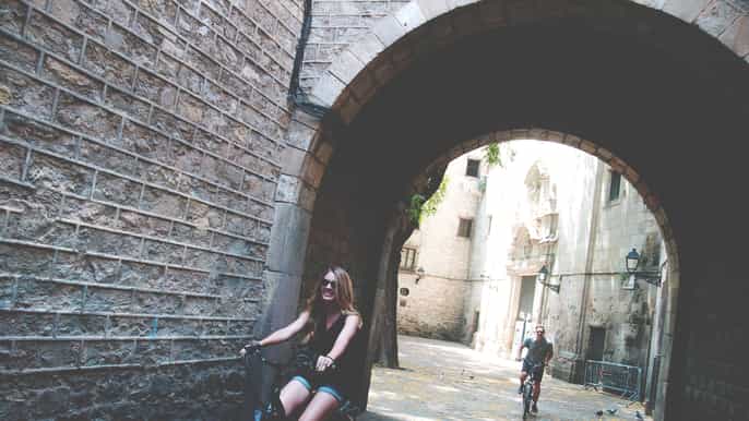 barcelona undiscovered secrets of picasso on ebike