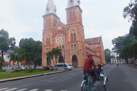 Personnalisé Ho Chi Minh City Experience sur Cyclo avec chauffeur3 heures Cyclo