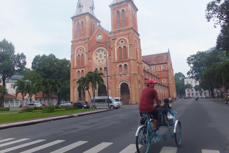 Personnalisé Ho Chi Minh City Experience sur Cyclo avec chauffeur3 heures Cyclo
