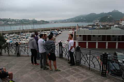 San Sebastián: tour a pie de 2 h con pincho y bebida