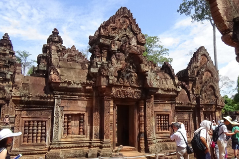 Heldagstur till Banteay Srei och Grand Circuit-templenHeldagsutflykt till Banteay Srei-templet i liten grupp