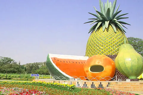 Hyderabad Evening Tour with Boat Ride, Laser Show & Dinner