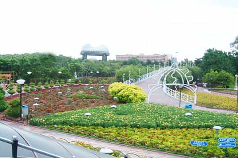 Hyderabad Evening Tour with Boat Ride, Laser Show & Dinner