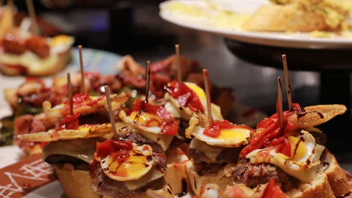 saintsébastien visite gastronomique du pintxo