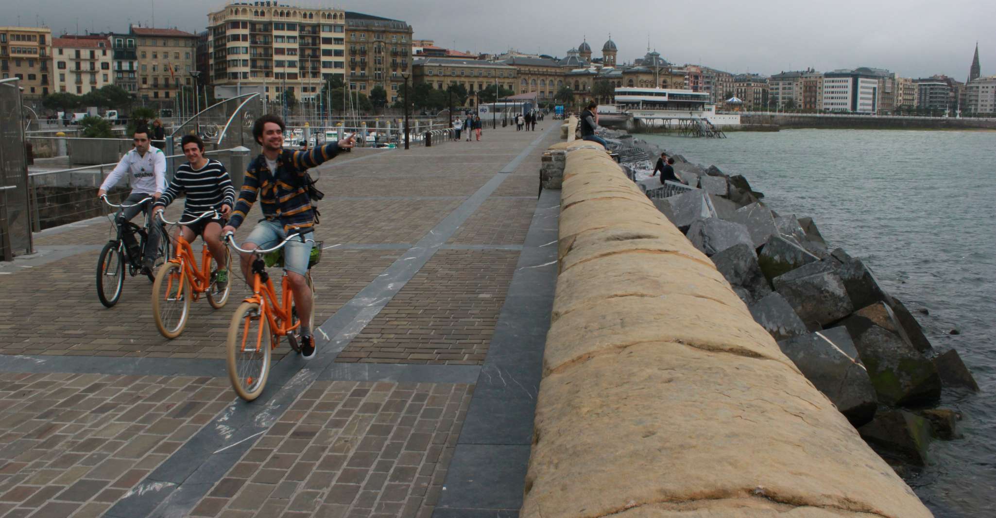 Excursão de bicicleta em grupo pequeno em San Sebastian - Hizvo