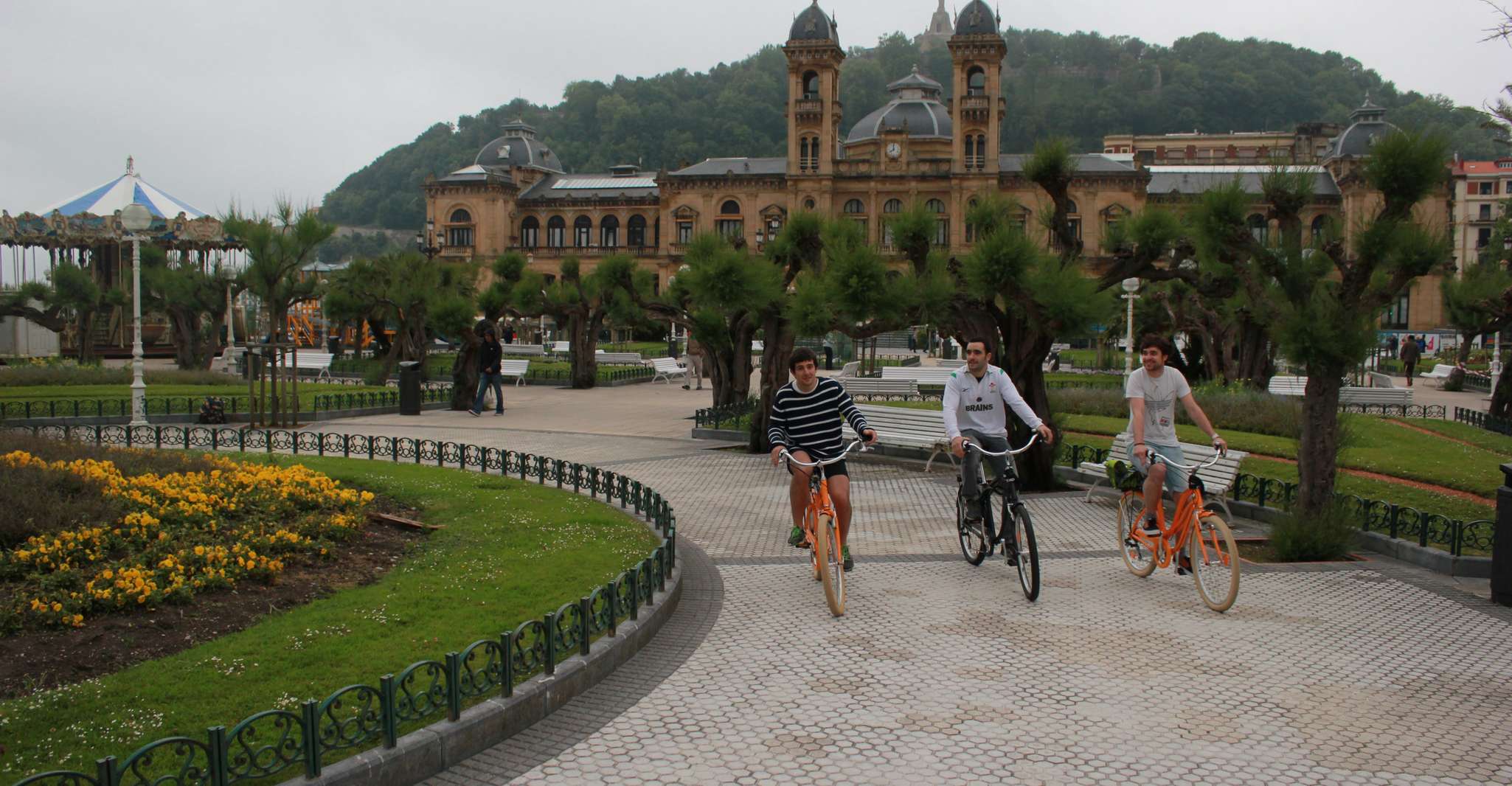 Excursão de bicicleta em grupo pequeno em San Sebastian - Hizvo