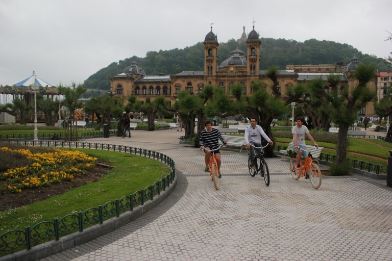 San Sebastián Kleingruppen-FahrradtourSan Sebastián Bike Tour auf Spanisch
