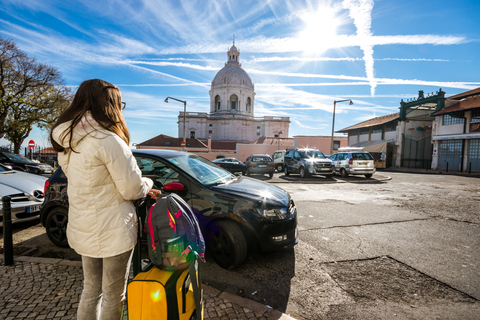 Lissabon: privétransfer tussen vliegveld en stadTransfer van het stadscentrum van Lissabon naar de luchthaven per minibus