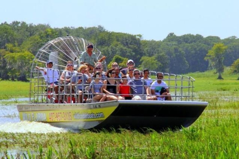 Orlando: Airboat Safari with Transportation 1- Hour Airboat Ride at Boggy Creek Adventures