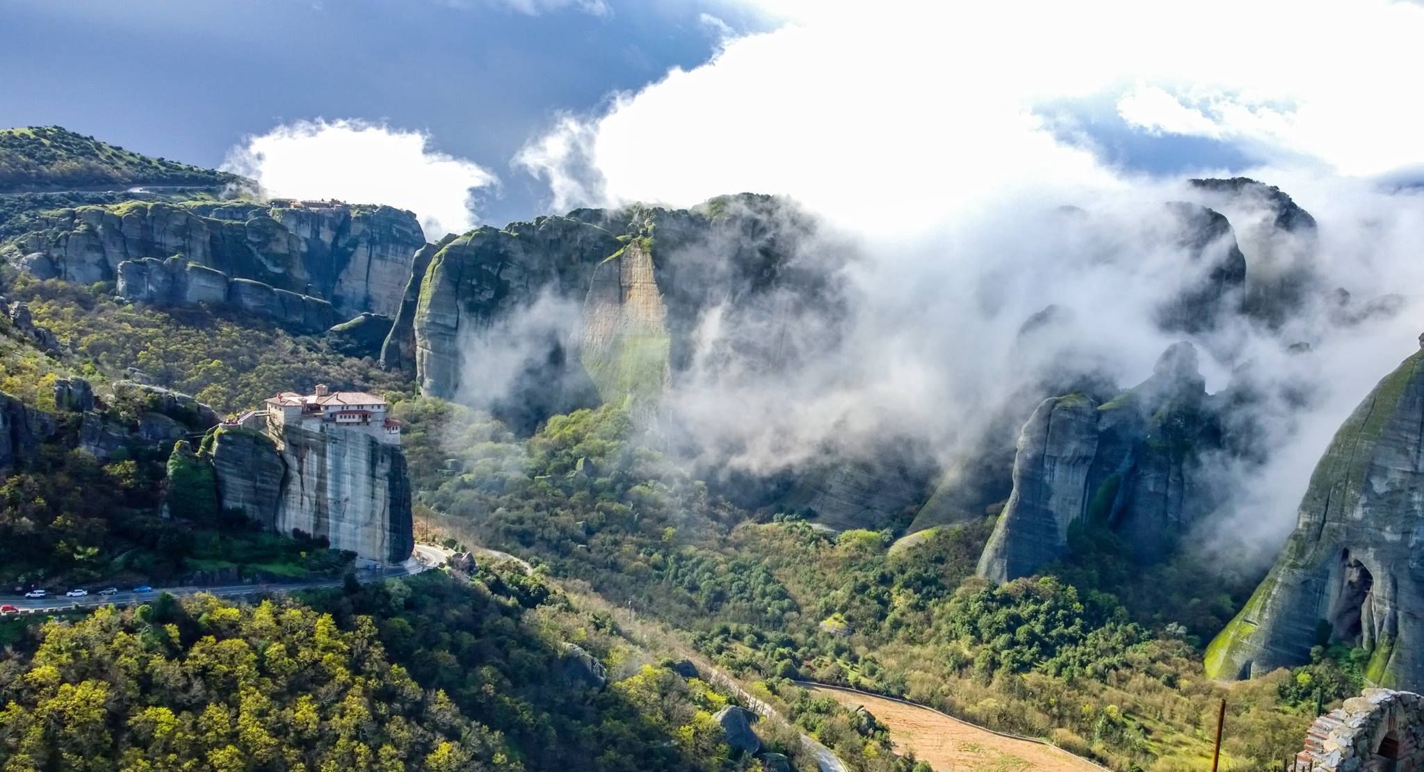 Ab Kalabaka: Private halbtägige Meteora-Tour - Lokale Agentur