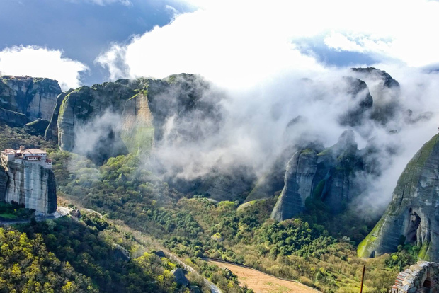 From Kalabaka: Private Half-Day Meteora Tour - Local Agency