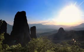 From Athens: Delphi and Meteora 2-Day Tour with Hotel