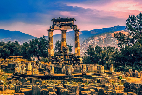 From Athens: Delphi and Meteora 2-Day Tour with Hotel Tour in English