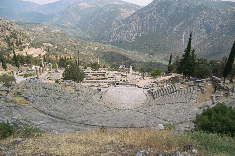 Vanuit Athene: dagexcursie naar DelphiRondleiding in het Engels